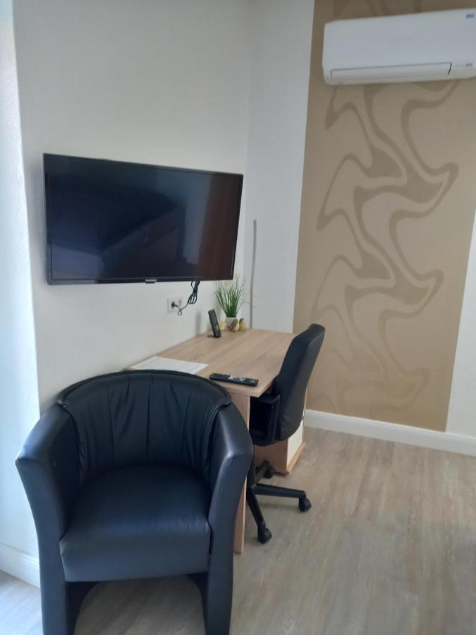 Appartment Hochpaterre Springe Buitenkant foto
